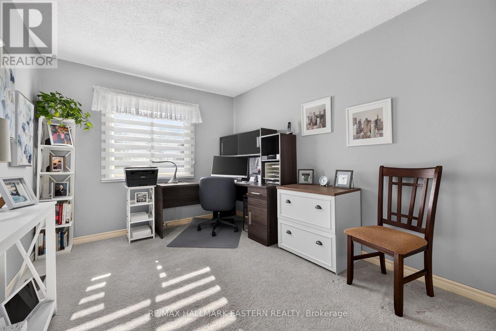 2296 Kawartha Heights Boulevard — photo 23