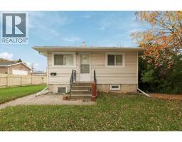1822 1A Avenue N - photo 1