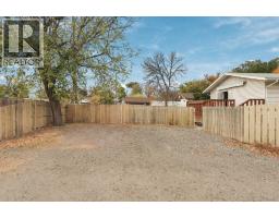 1822 1A Avenue N - photo 9