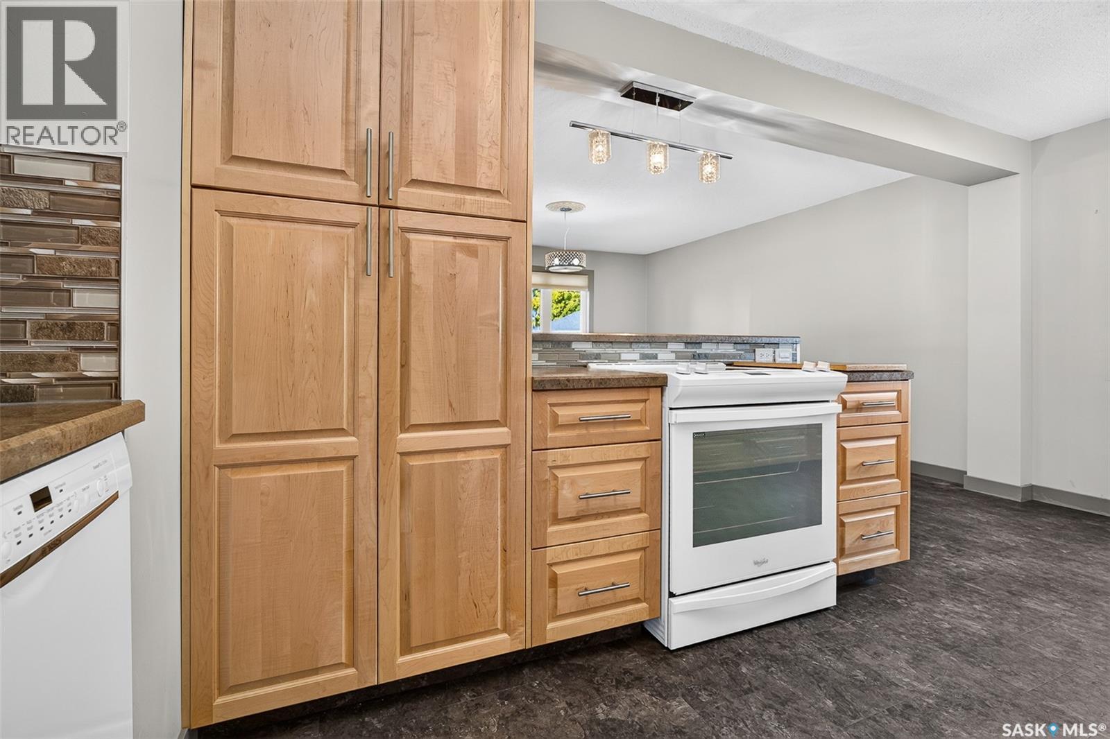 1245 Brown STREET, Moose Jaw — photo 25