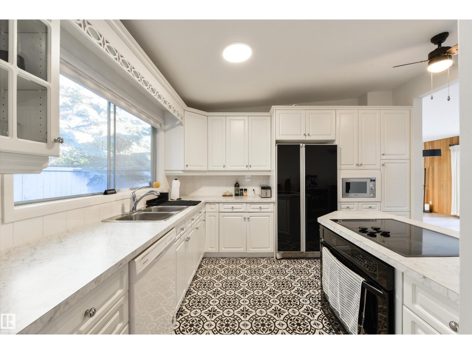 24 VALLEYVIEW CR NW - 10
