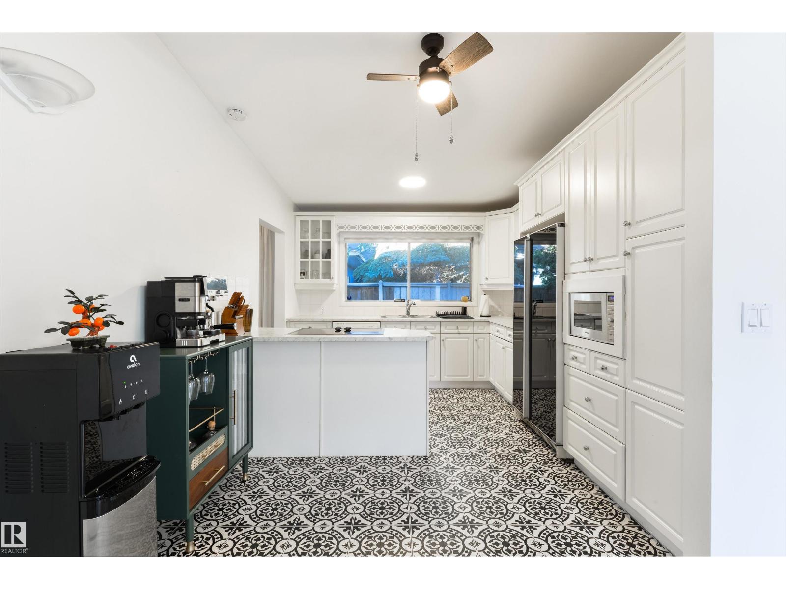 24 VALLEYVIEW CR NW - 11