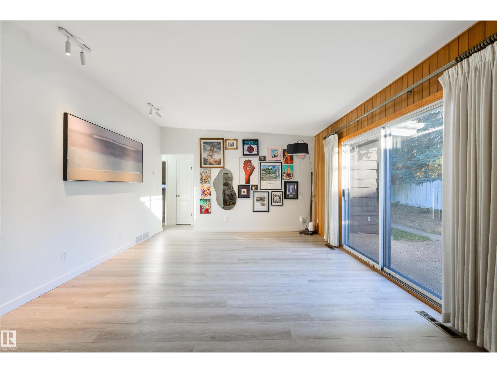 24 VALLEYVIEW CR NW - 15