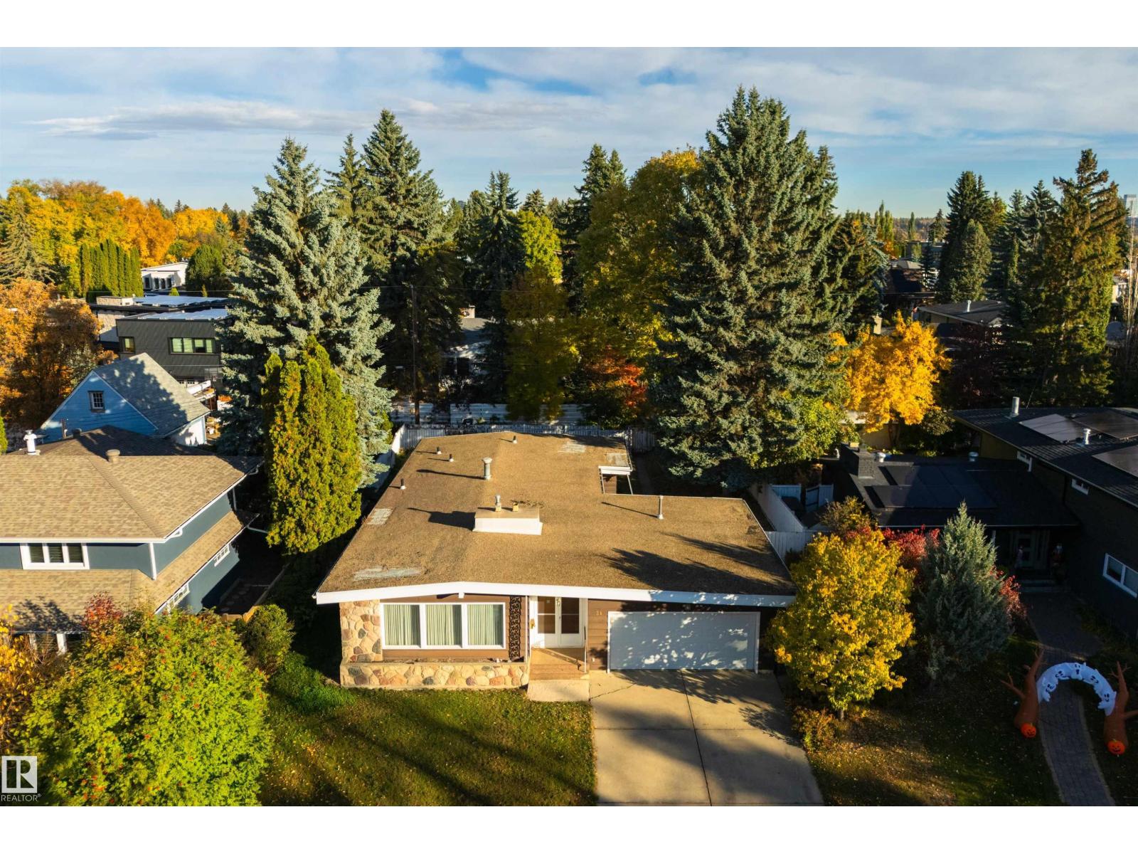 24 VALLEYVIEW CR NW - 32