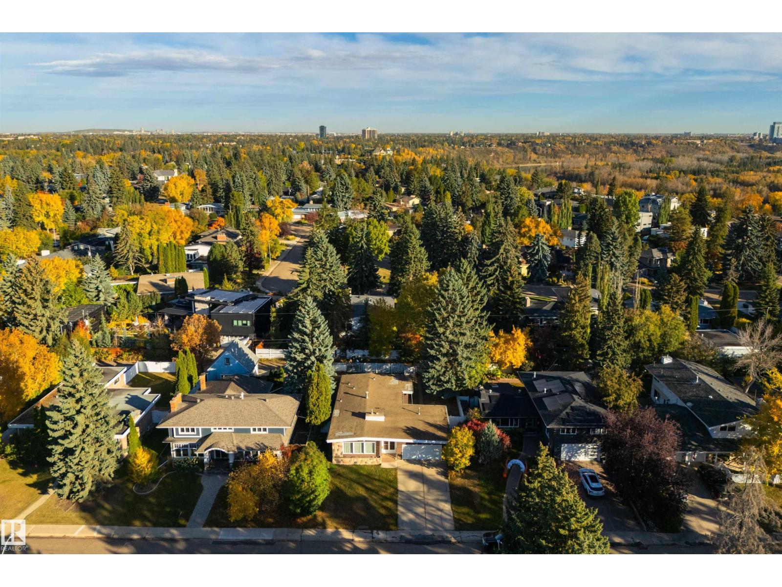 24 VALLEYVIEW CR NW - 34