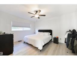 24 Valleyview Cr Nw, Edmonton, AB T5R5S4 Photo 17