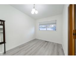 24 Valleyview Cr Nw, Edmonton, AB T5R5S4 Photo 21