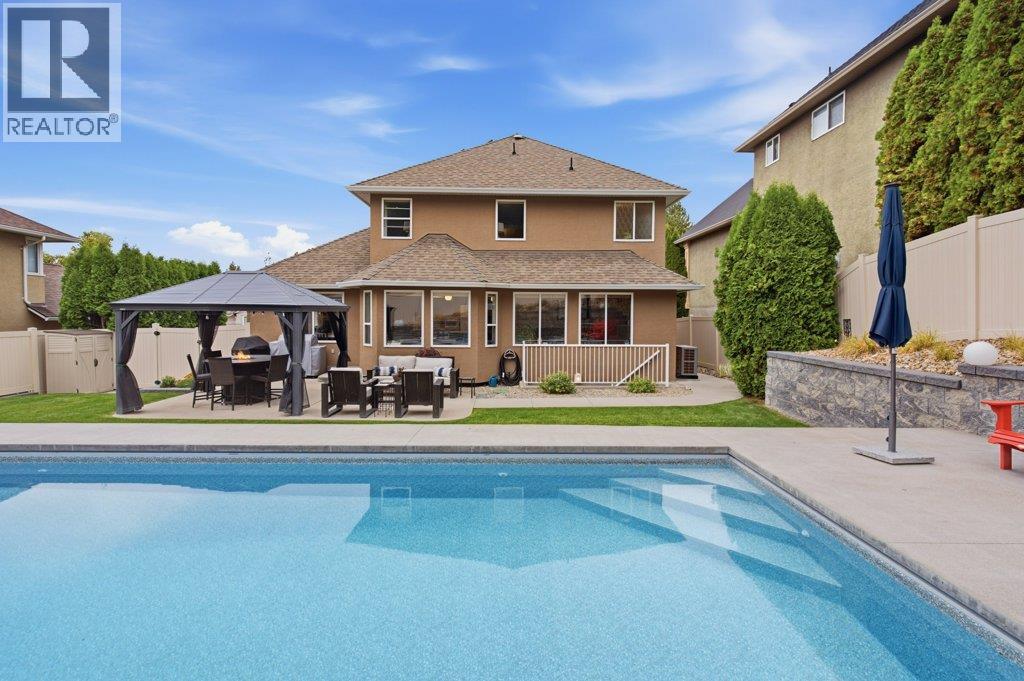 2097 Lillooet Crescent - 15