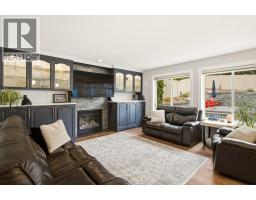 Laundry room - 2097 Lillooet Crescent, Kelowna, BC V1V1Y2 Photo 13