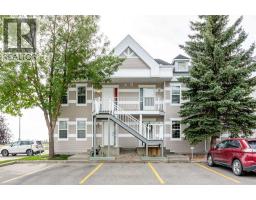 315, 103 Strathaven Drive - photo 1