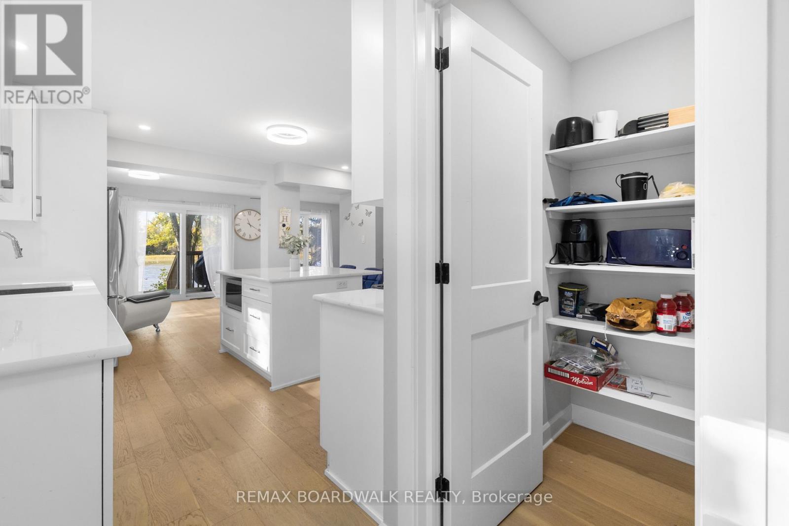 1312 BAYVIEW DRIVE - 19