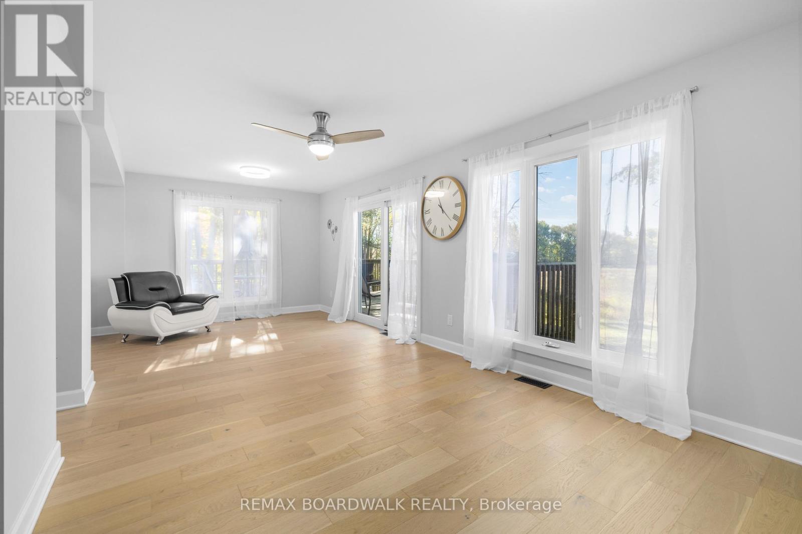 1312 BAYVIEW DRIVE - 21
