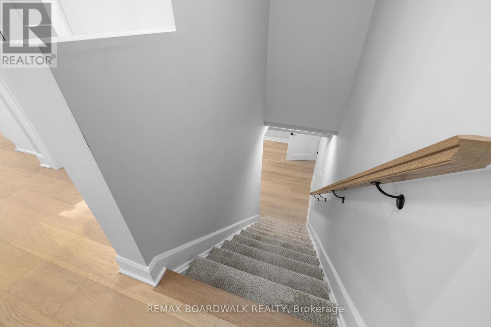 1312 BAYVIEW DRIVE - Image 38