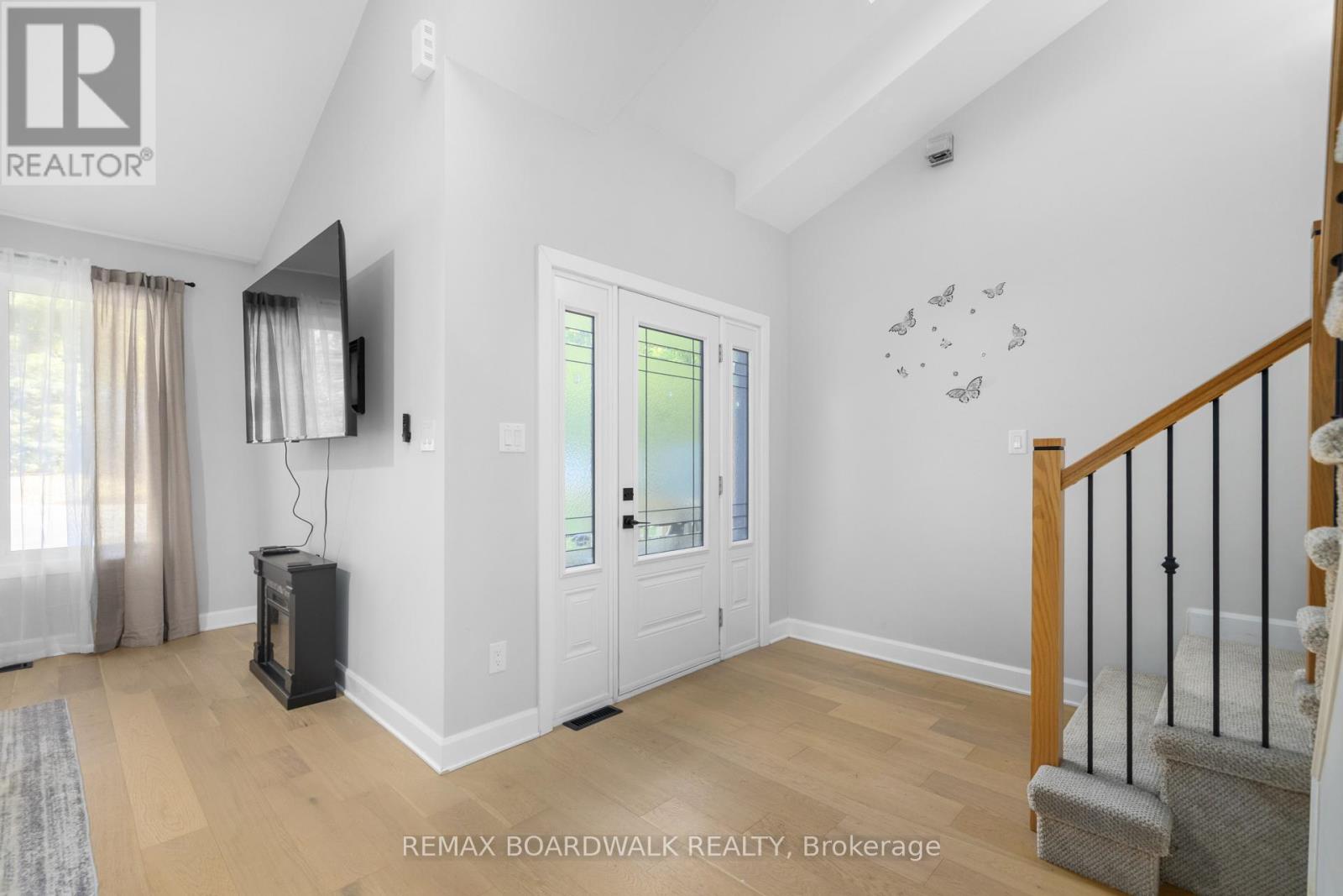 1312 BAYVIEW DRIVE - 8