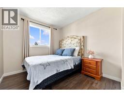 27 Erin Grove Close SE - photo 26