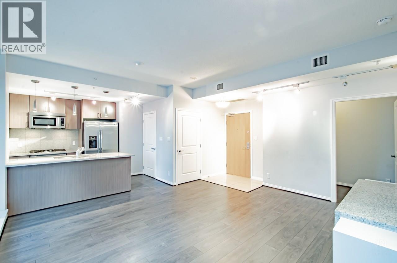 20XX 1211 MELVILLE STREET, Vancouver photo 2