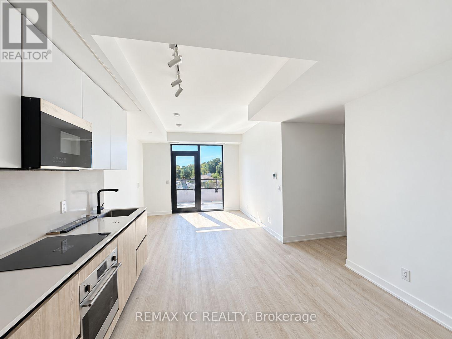 Photo of 699 Sheppard Avenue