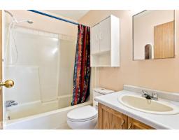 4210 50 Av, Cold Lake, AB T9M2B3 Photo 11