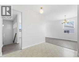 32 Fonda Mews SE - photo 4
