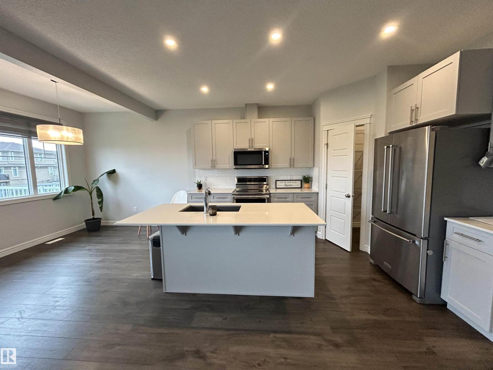 104 Juneau Way, Jensen Lakes — photo 21 of 30: Property photo