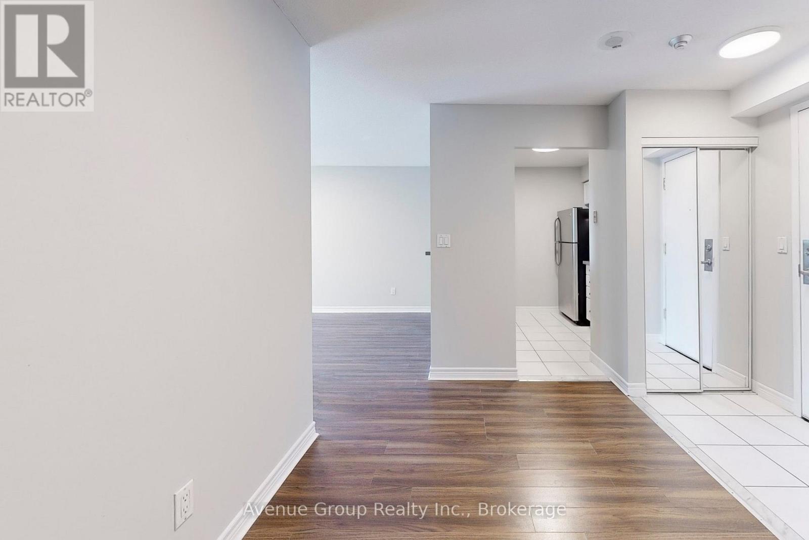 68 Corporate Drive — photo 21