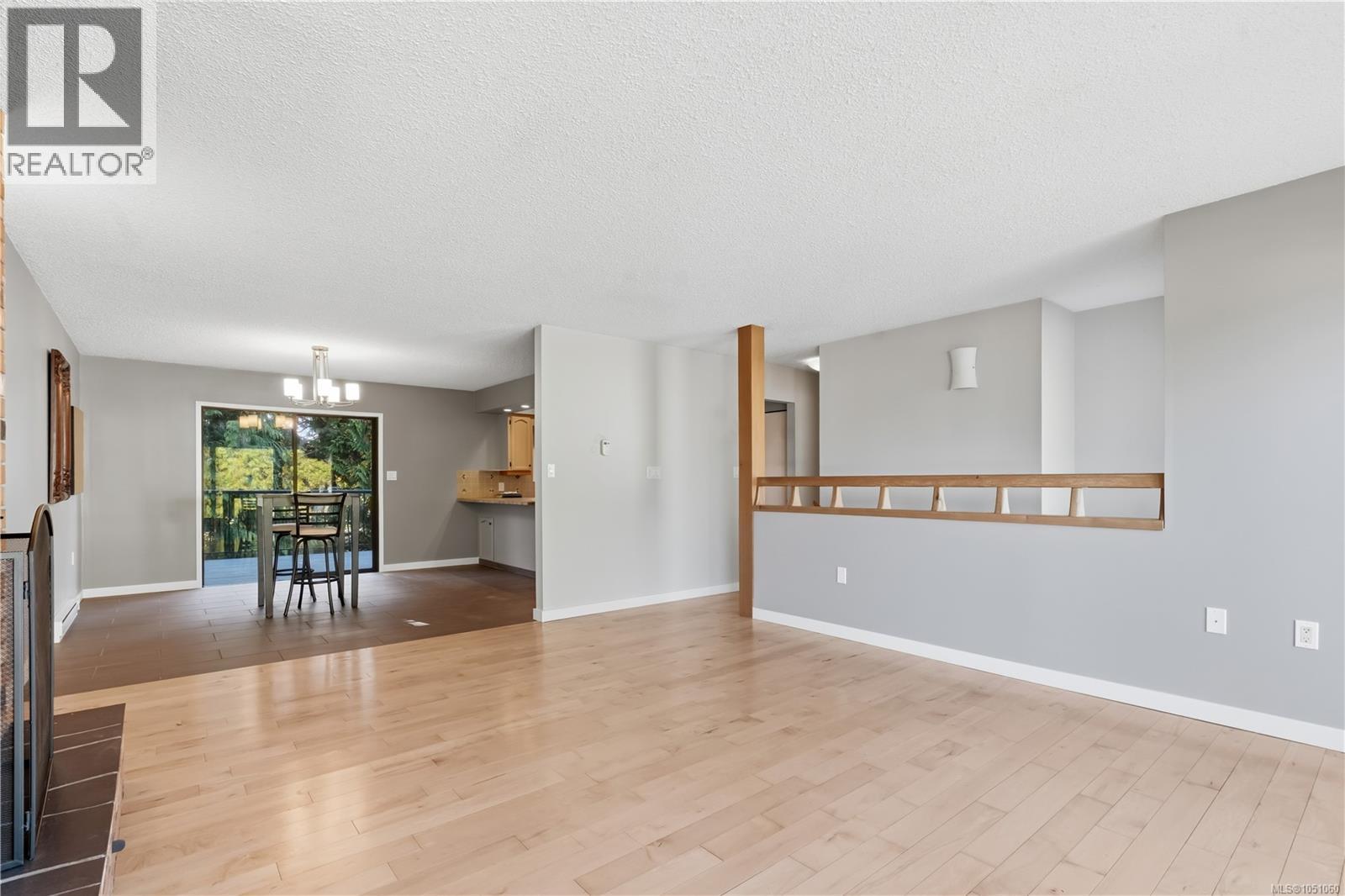 1258 Rupert Rd - 15