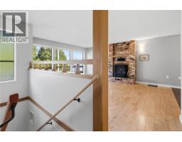 1258 Rupert Rd, Ucluelet, BC V0R3A0 Photo 14