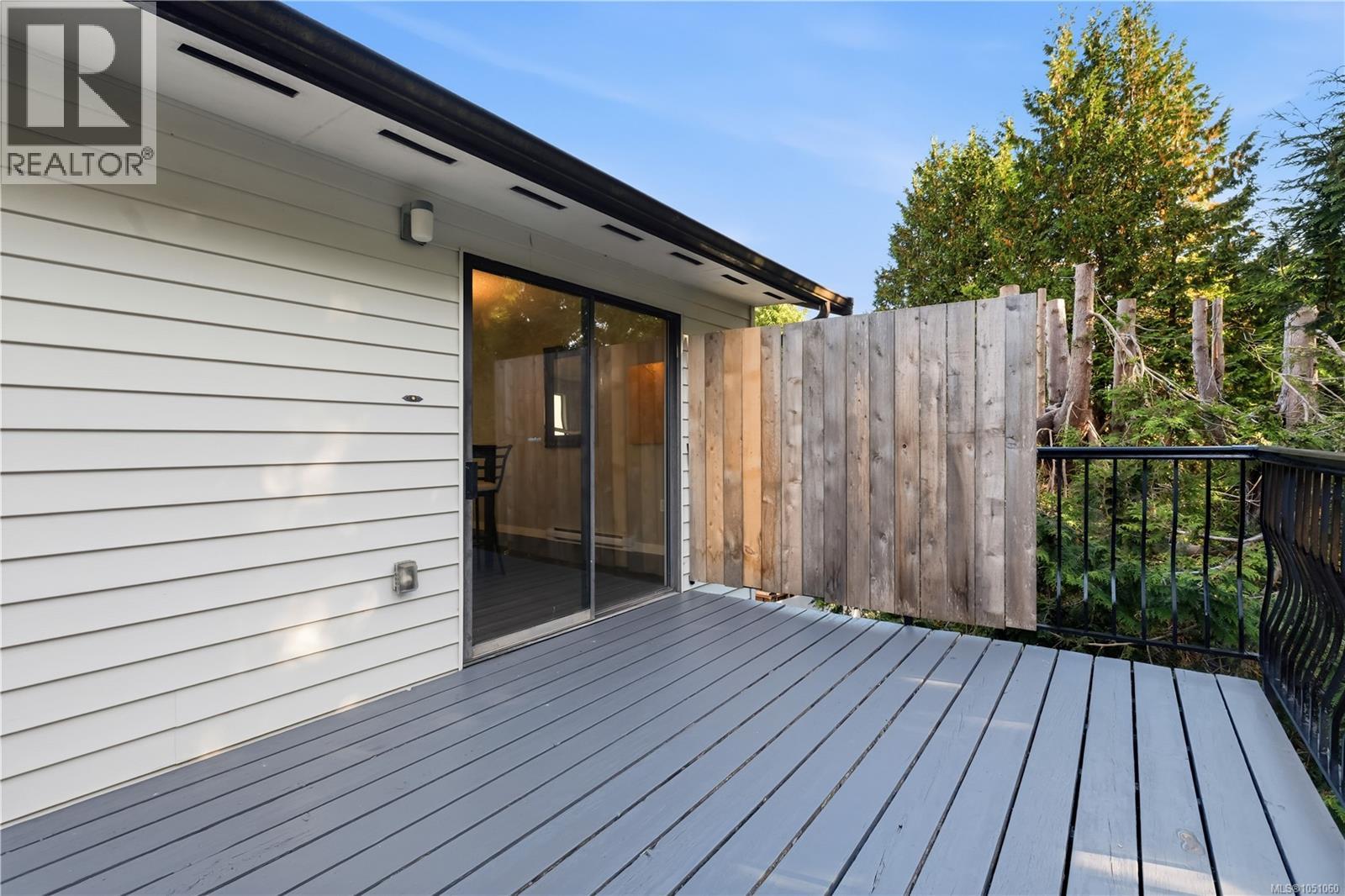 1258 Rupert Rd - 34