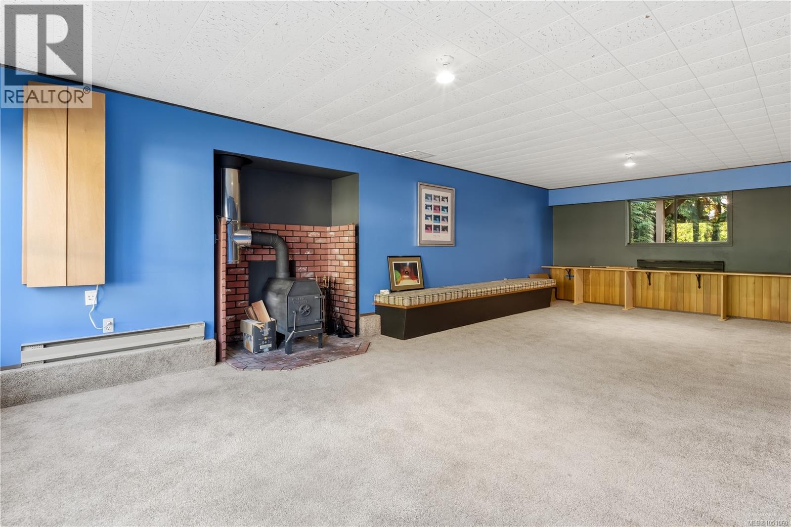 1258 Rupert Rd - 32