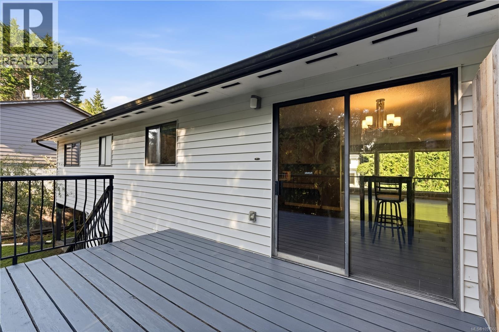 1258 Rupert Rd - 35