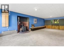 1258 Rupert Rd, Ucluelet, BC V0R3A0 Photo 32