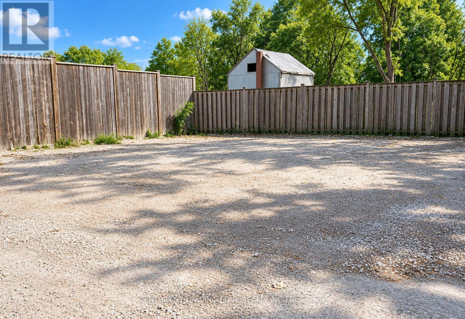 10873 Kennedy Road — photo 1