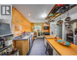 2510 Cooke Avenue, Rossland, BC V0G1Y0 Photo 21