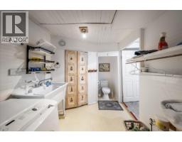 2510 Cooke Avenue, Rossland, BC V0G1Y0 Photo 14