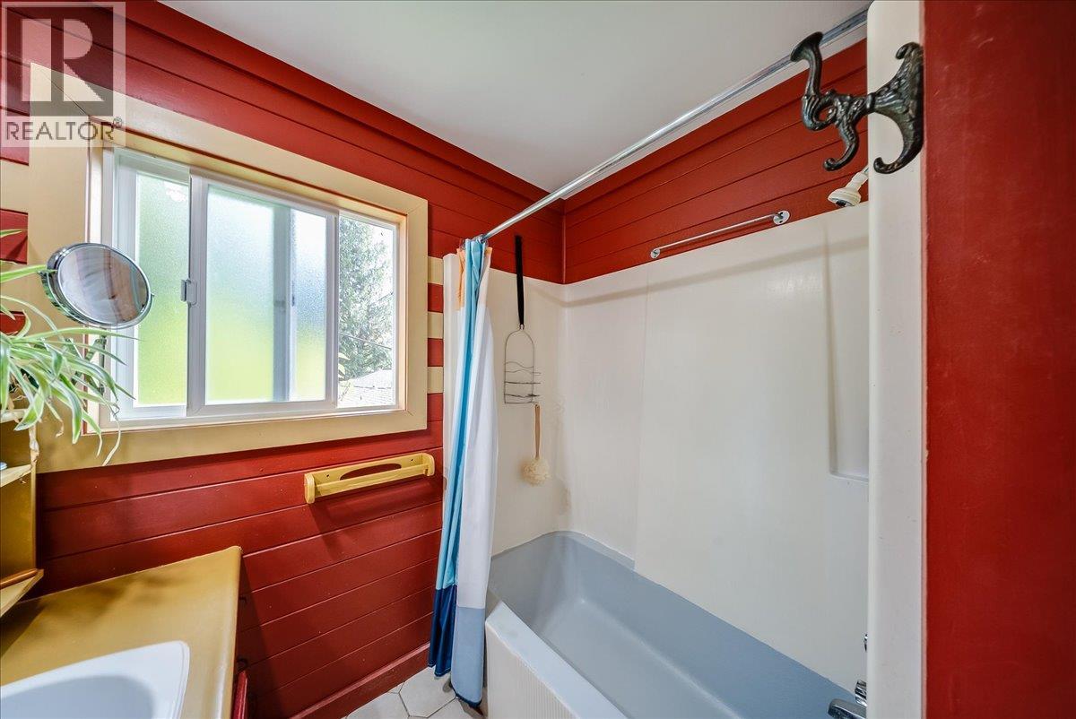 2510 Cooke Avenue - 30