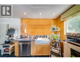 2510 Cooke Avenue, Rossland, BC V0G1Y0 Photo 18