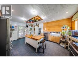 2510 Cooke Avenue, Rossland, BC V0G1Y0 Photo 17