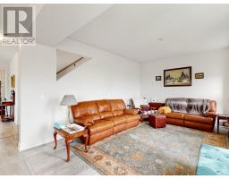 Bedroom 2 - 60 Season Crescent, Wasaga Beach, ON L9Z0M4 Photo 6
