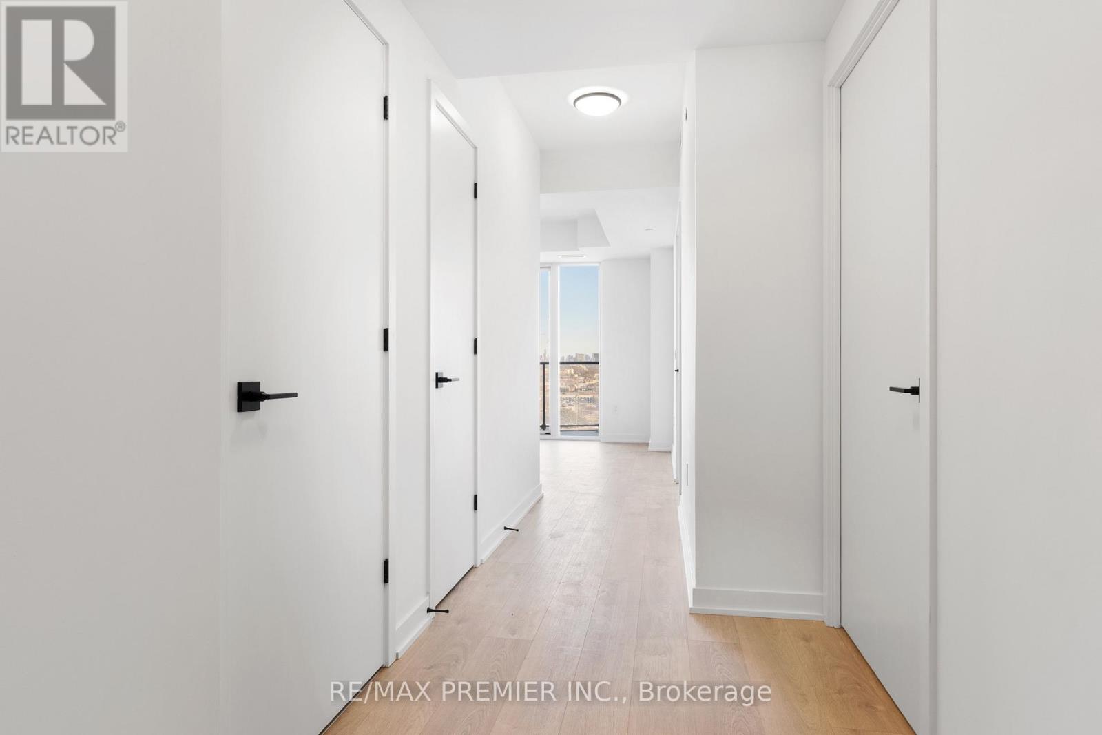 36 Zorra Street — photo 11