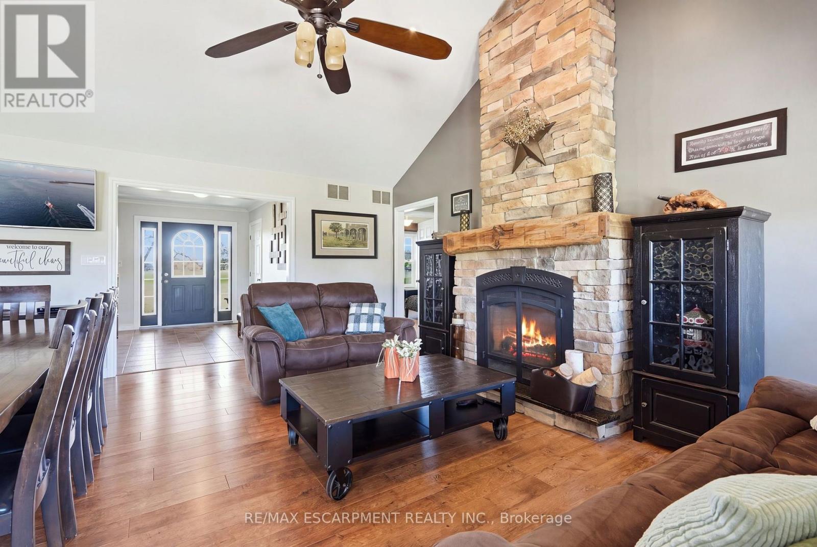860 Regional Road 27, West Lincoln, ON photo 7