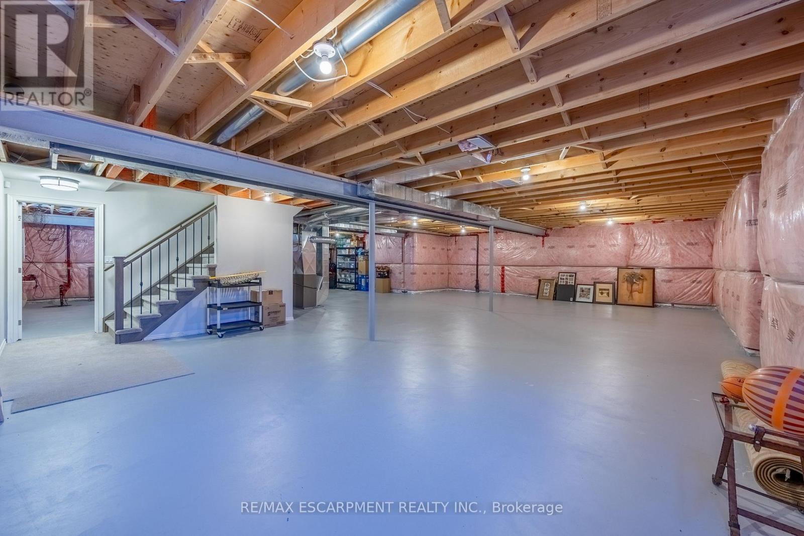 135 NEW LAKESHORE ROAD - 25