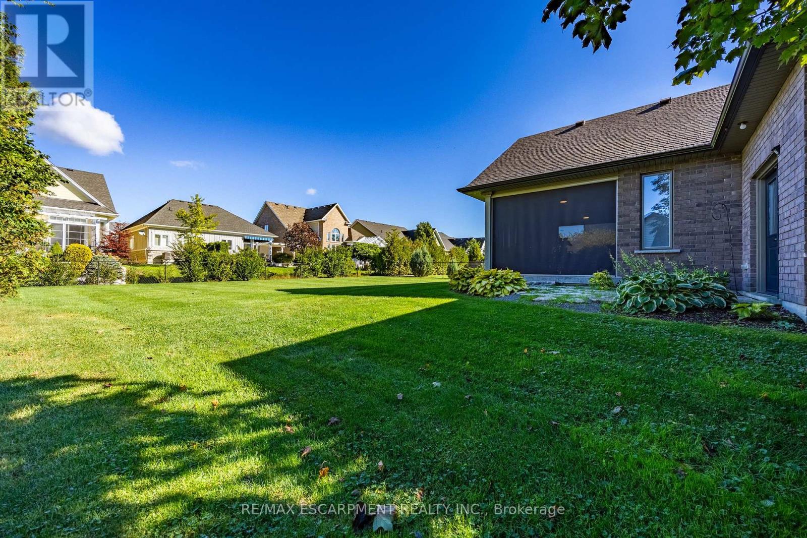 135 NEW LAKESHORE ROAD - 29