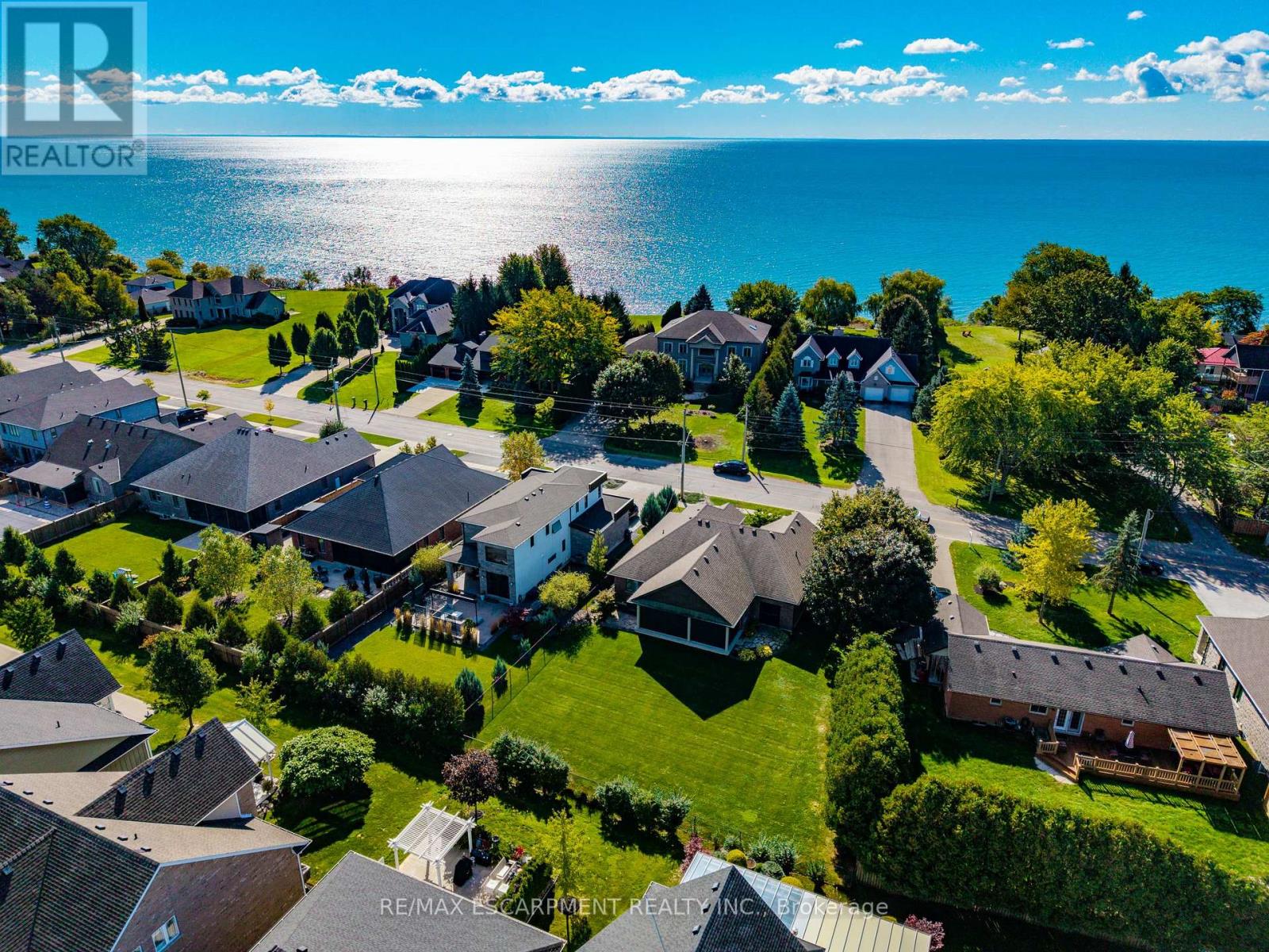 135 NEW LAKESHORE ROAD - 4
