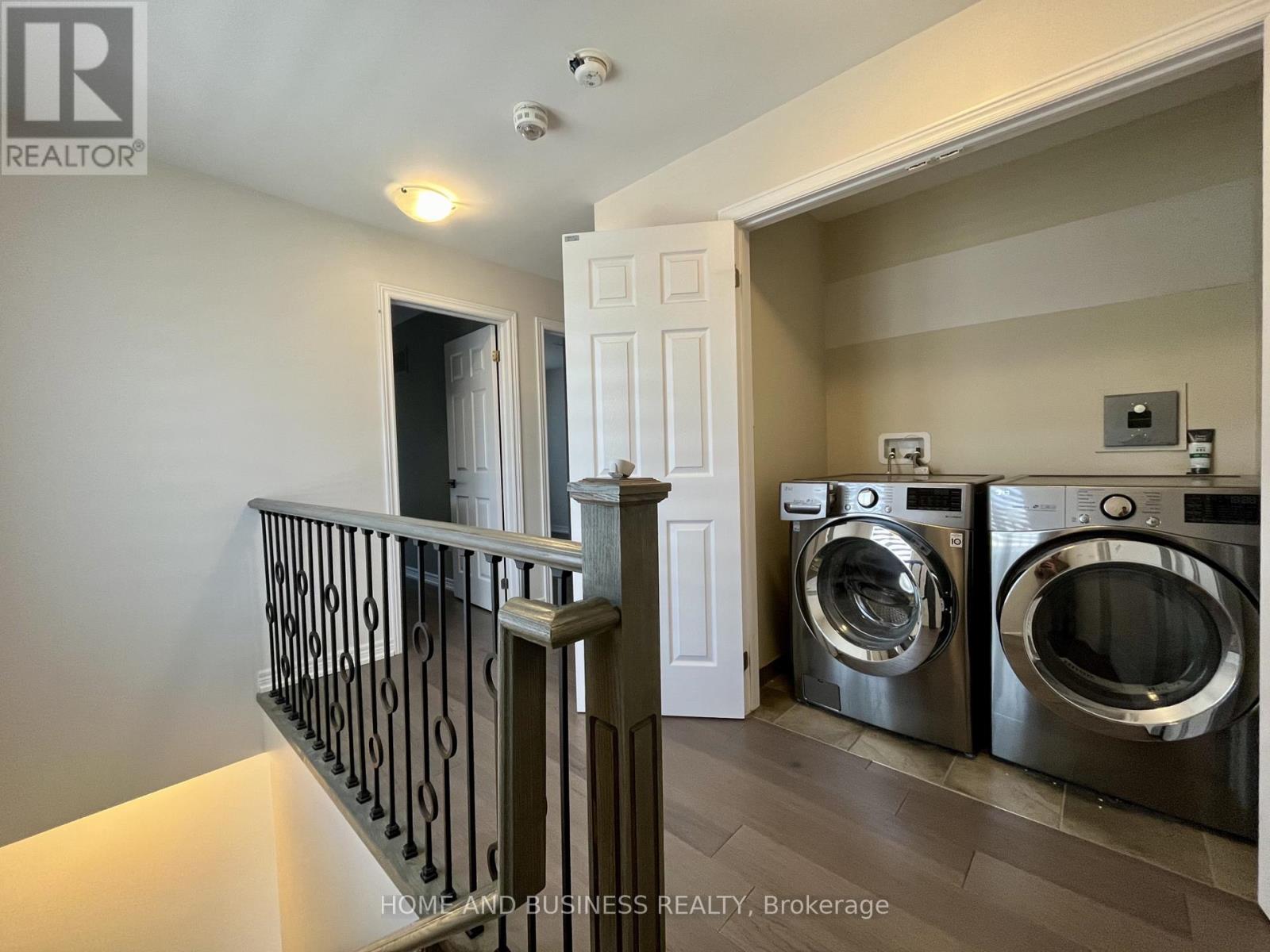 27 WALTERS LANE - 16