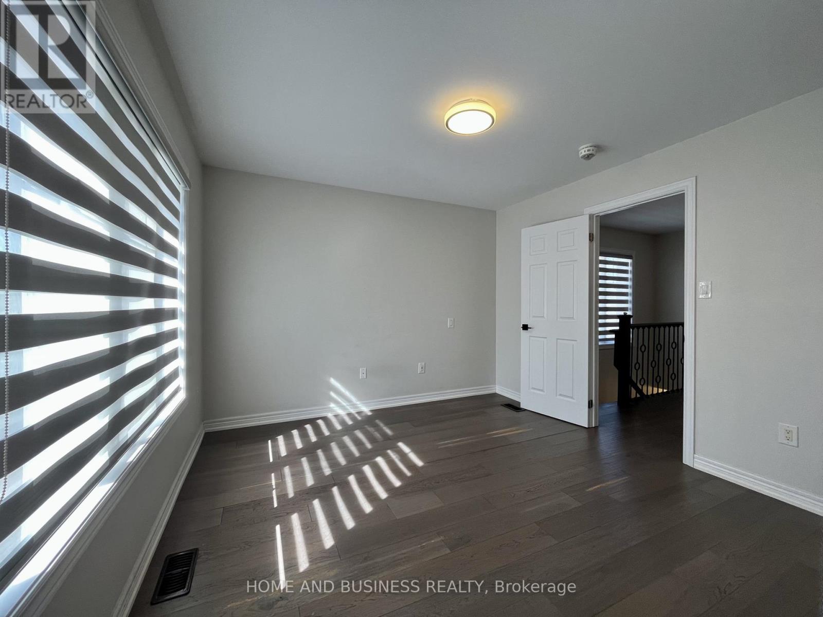 27 WALTERS LANE - 20