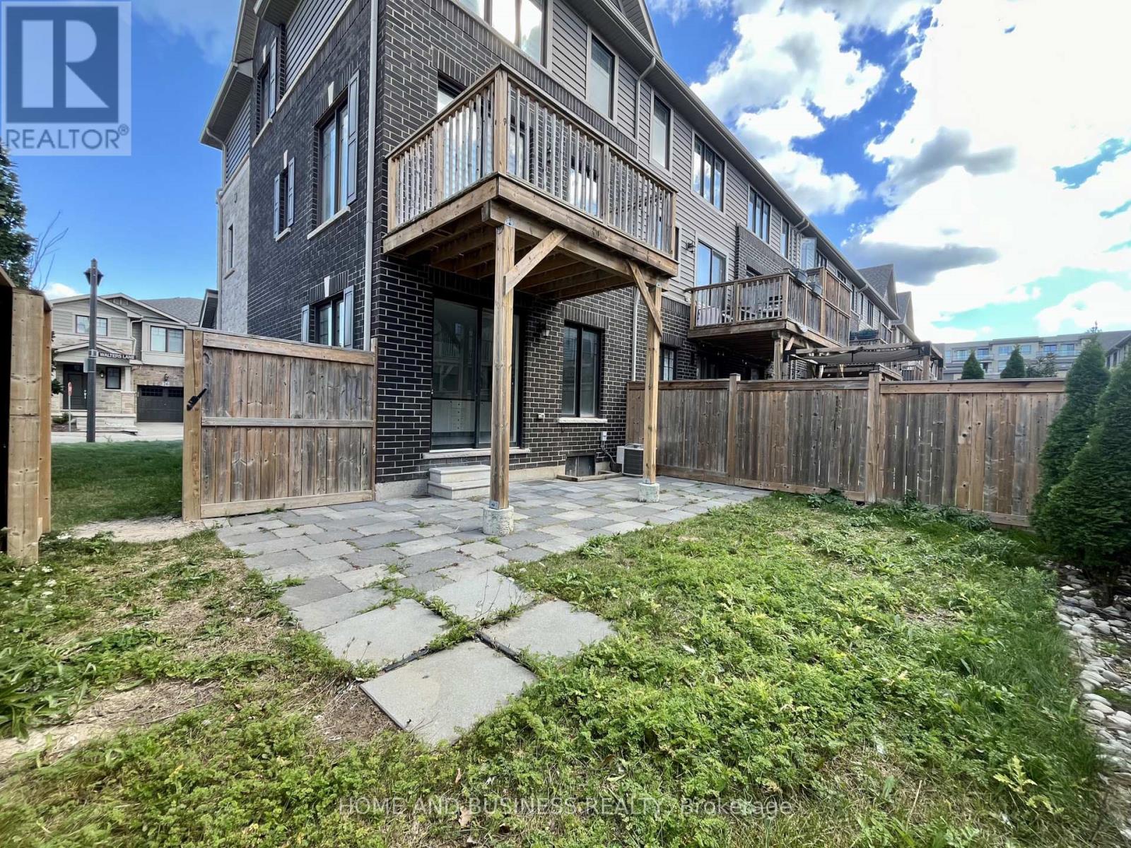 27 WALTERS LANE - 36