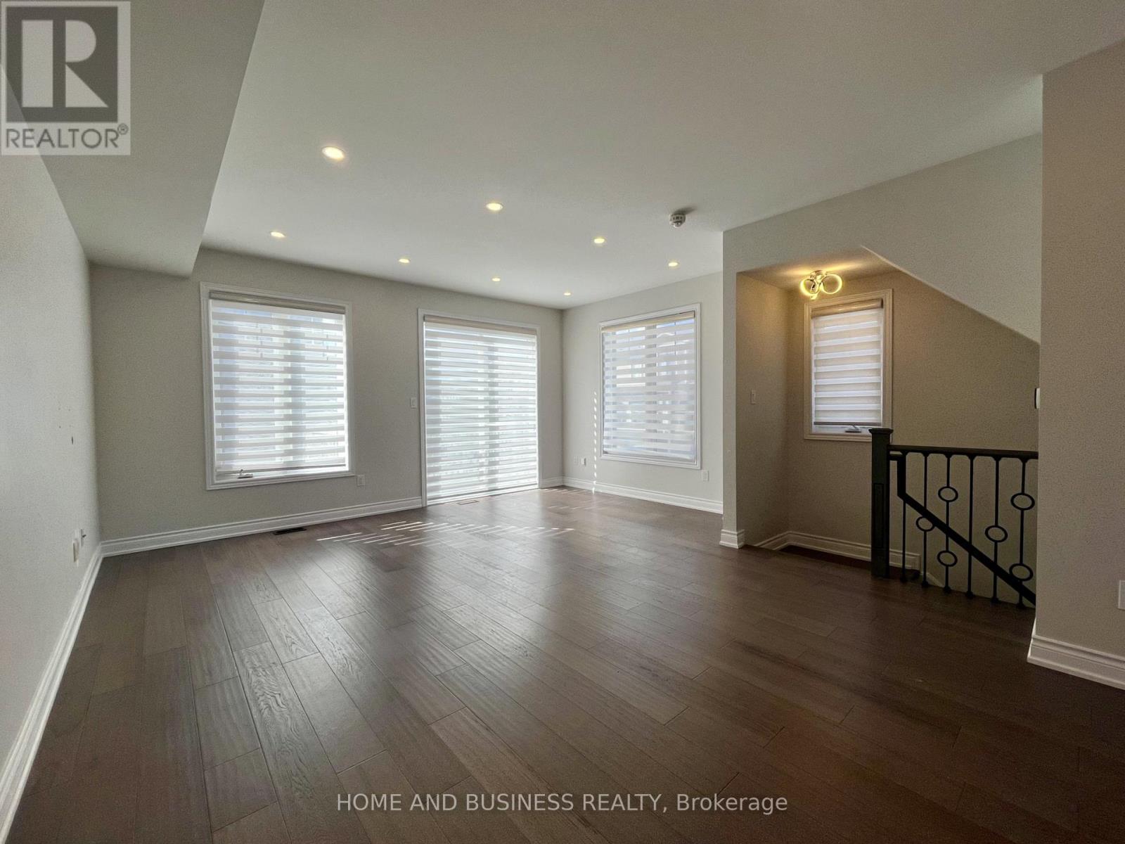 27 WALTERS LANE - 6