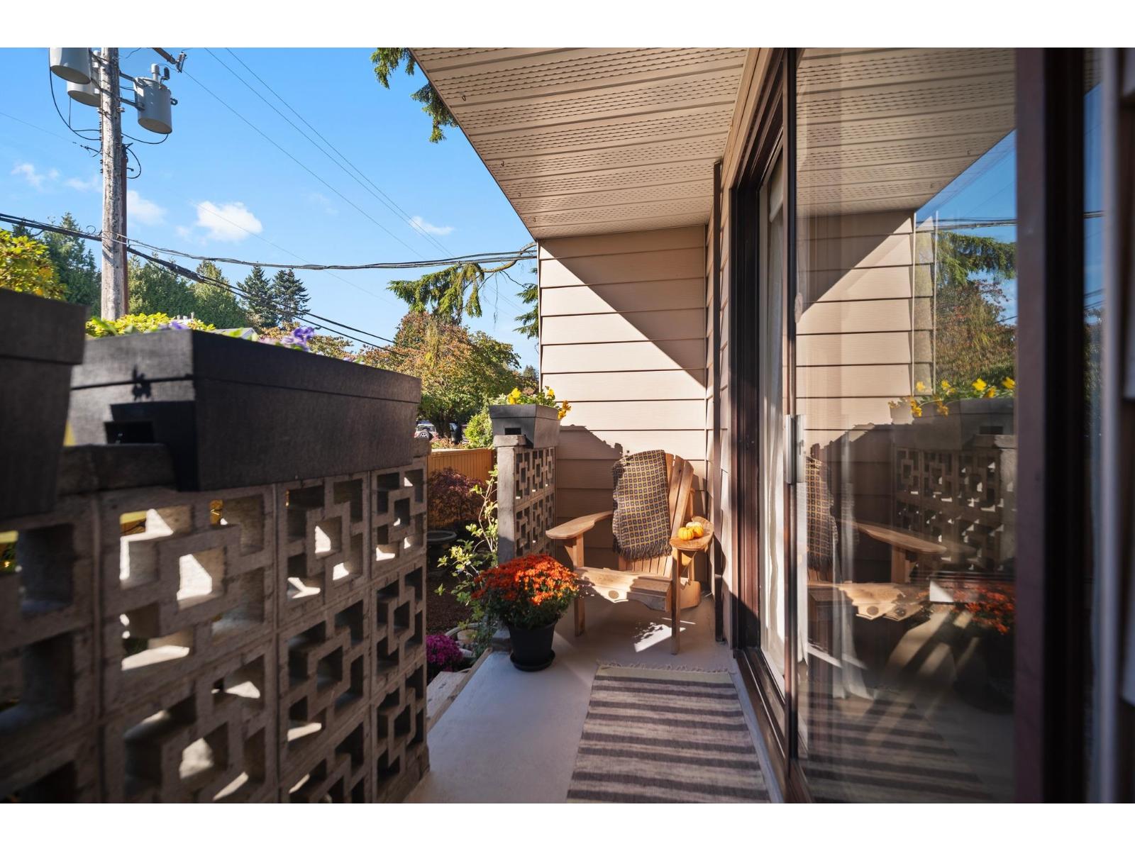 101 1442 BLACKWOOD STREET, White Rock - Image 1