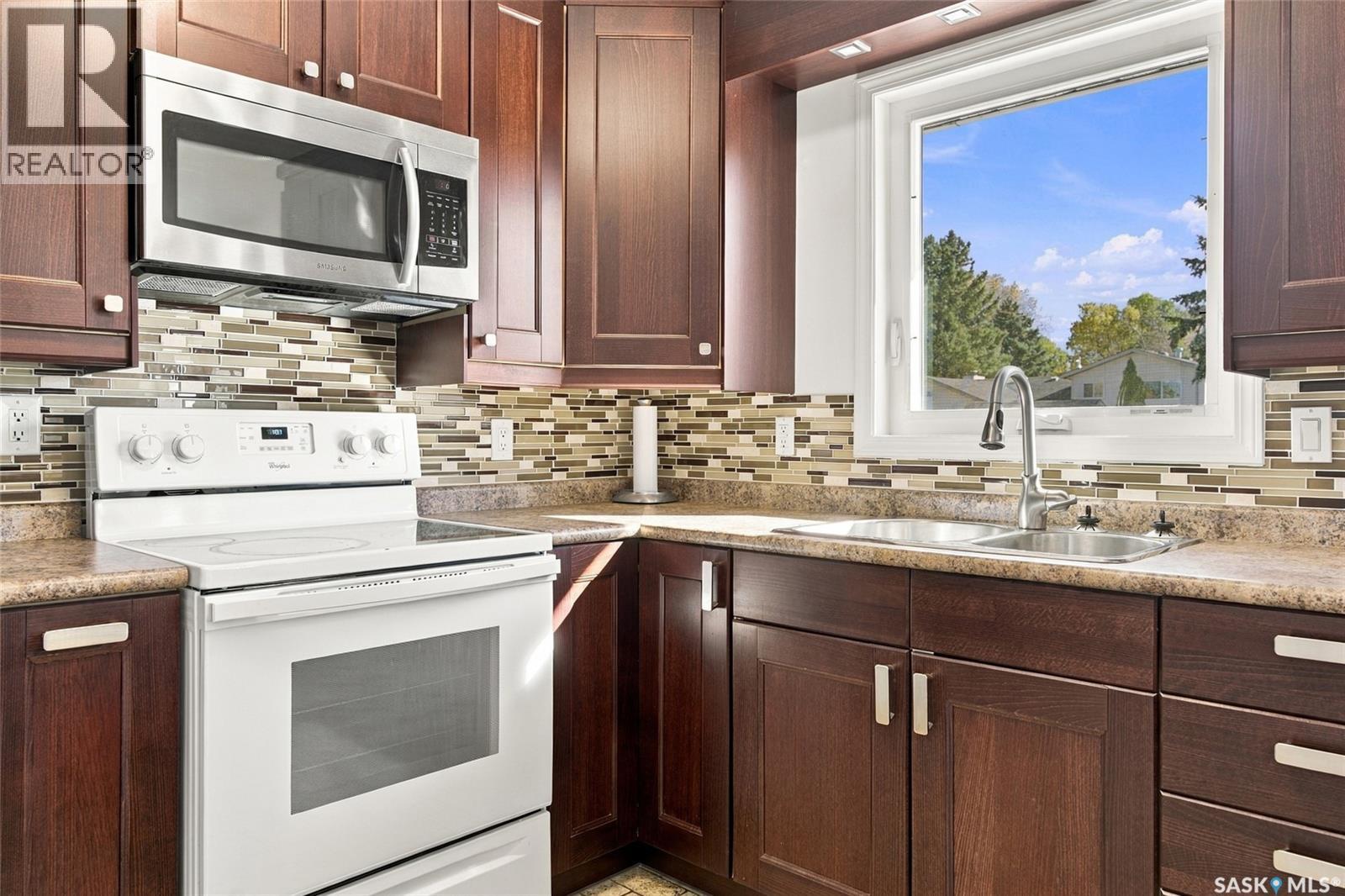 231 Priel CRESCENT, Saskatoon — photo 9