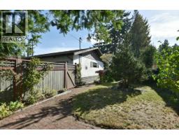 5619 Trail Avenue, Sechelt, BC V0N3A0 Photo 15